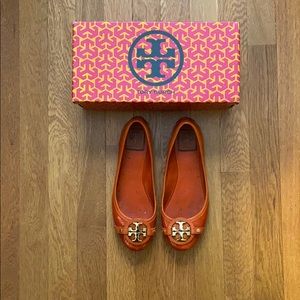 Tory Burch Aden Ballet Flats - Equestrian Orange Patent Leather - Size 7.5